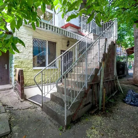 Верочка Большая Квартира Возле Моря! Парк Шевченко ! Ланжерон! Apartment *