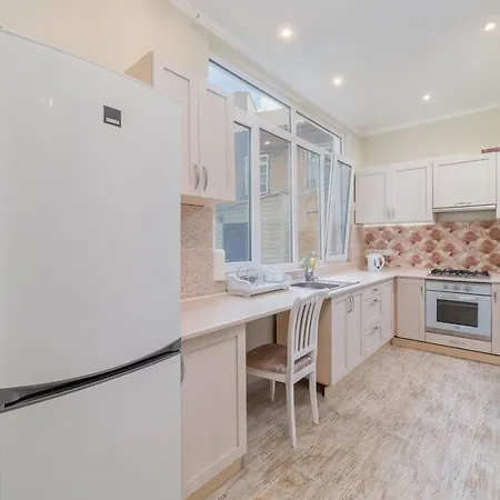 Apartment Верочка Большая Квартира Возле Моря! Парк Шевченко ! Ланжерон!