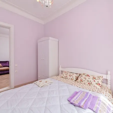Apartment Верочка Большая Квартира Возле Моря! Парк Шевченко ! Ланжерон!